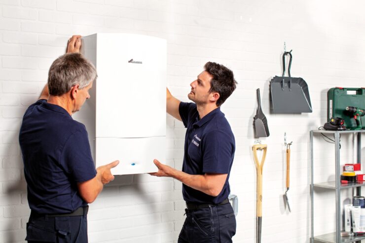 Worcester_Bosch_CDi_Classic_Installers_Fitting_In_Garage-scaled-1